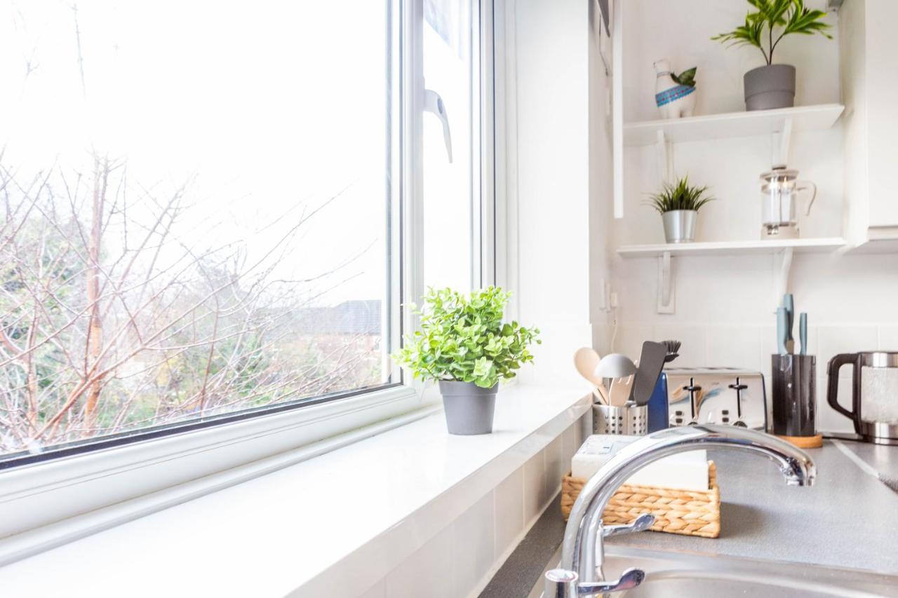 New Large 2 Bed Entire Apartment Near Newcastle Upon Tyne With Free Parking エクステリア 写真